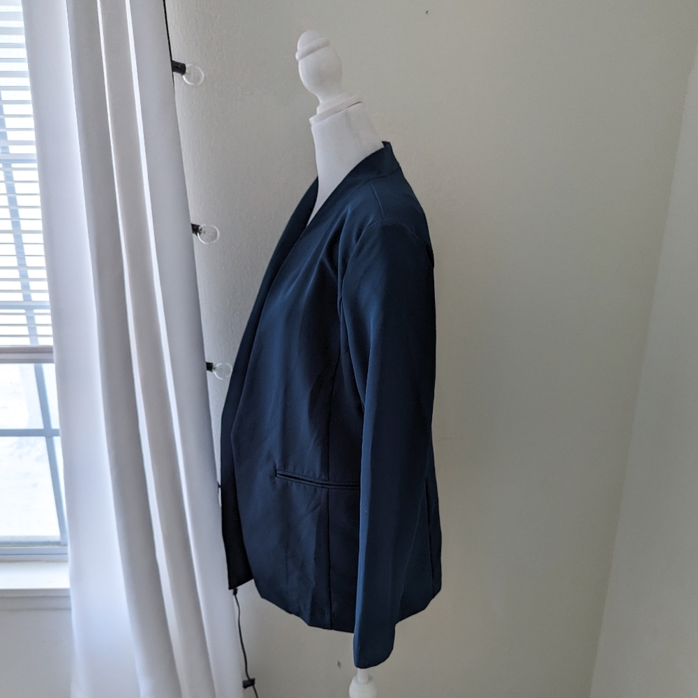 Bagatelle Navy‎ Blazer - Picture 2 of 9